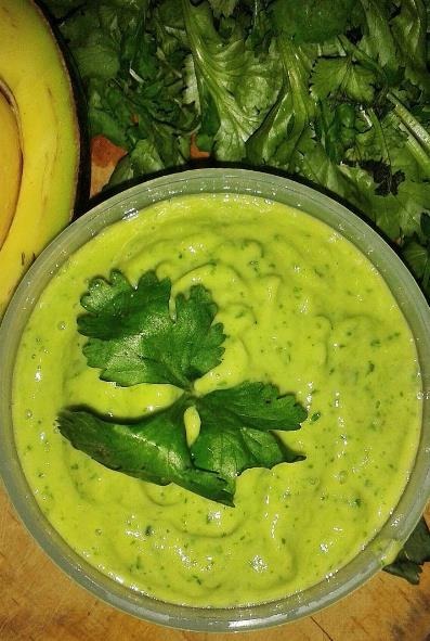 Aderezo de aguacate y palta