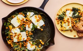 Feta al Horno y Verduras con Yogur de Limón