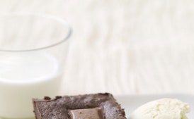 Brownies con cobertura de caramelos