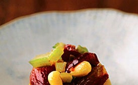 Crispetas de Cheddar con Relish de Uvas Asadas