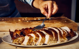 Pechuga de pavo con adobo seco