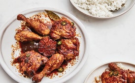 El Adobo de Pollo Más Fácil