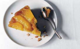 Pastel Invertido de Piña Fresca