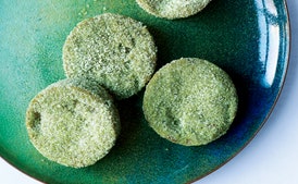 Galletas de Azúcar con Matcha y Chocolate Blanco