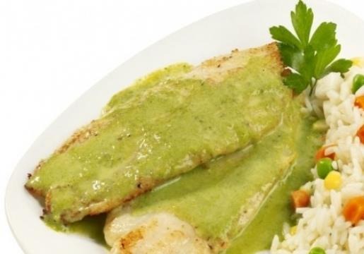 Pescado con salsa de cilantro