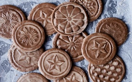Biscotes de Jengibre Suaves con Glaseado de Mantequilla y Ron